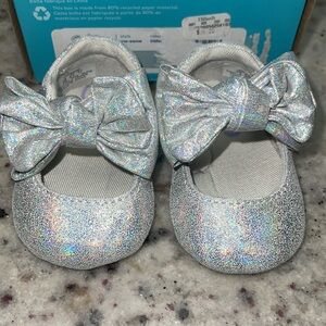 New Size 1 Stride Rite Baby Crib Shoes  Striderite Silver Ribbon Bows Mary Janes
